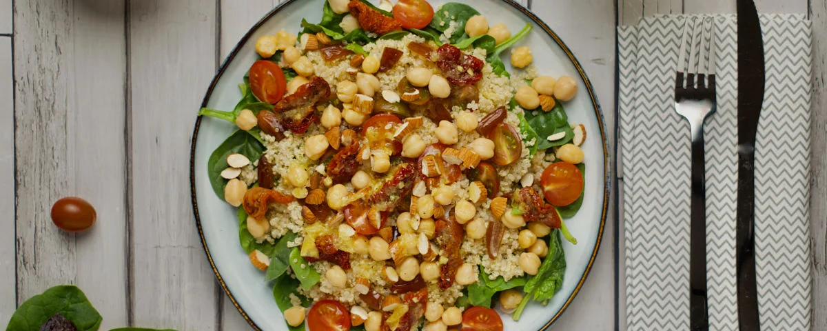 Recipe kit Quinoa salad with spinach dates and cherry tomatoes